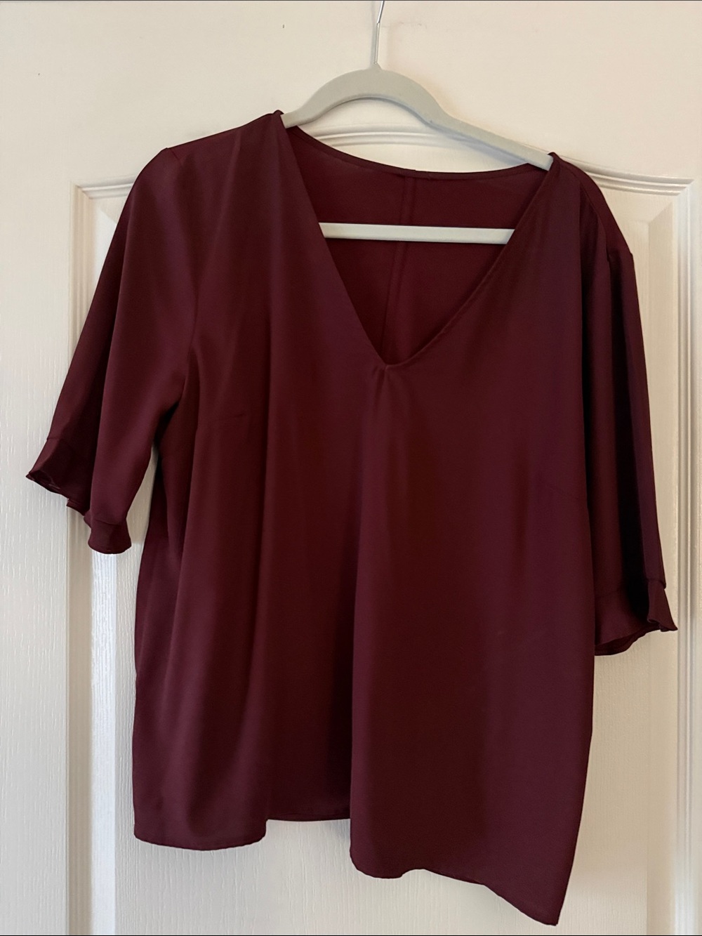 Ann Taylor V-Neck Short Sleeve Blouse - Wine